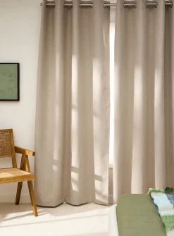 Faux-wool blackout curtain