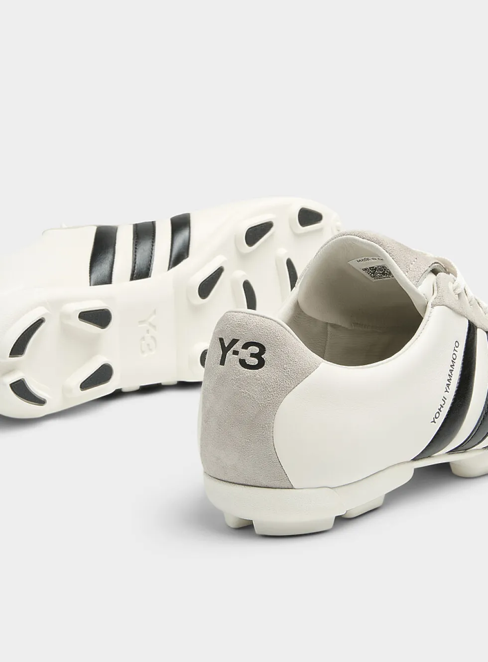 Field contrasting stripes sneakers