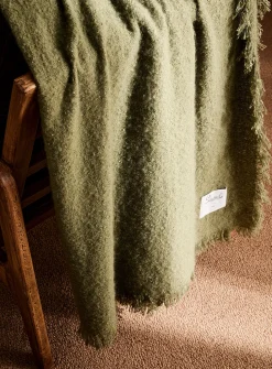 Fine fringe bouclé throw