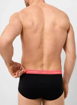 Fine logo comfortable briefs