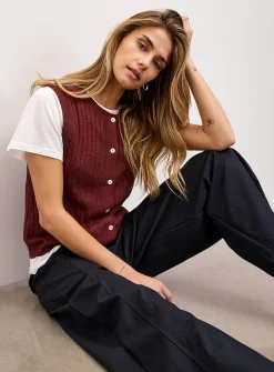 Fine openwork knit vest