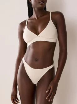 Fine ribbing high-cut thong