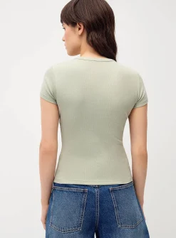 Finely ribbed button-up T-shirt