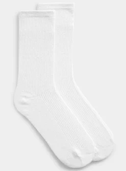 Finely ribbed socks