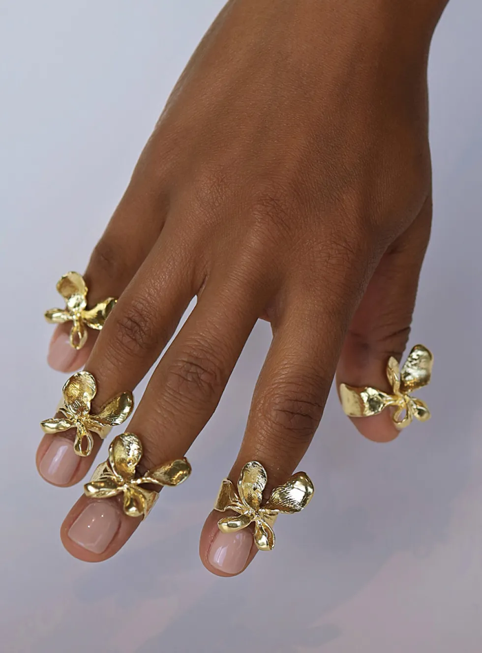 Finger Bow brass cuff ring