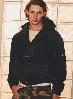 Fireman-clasp denim jacket