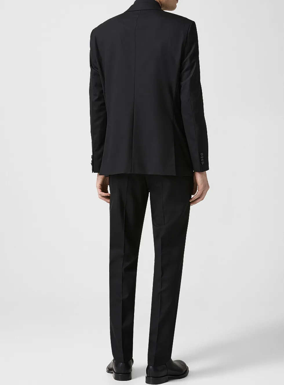 Fitted black twill suit