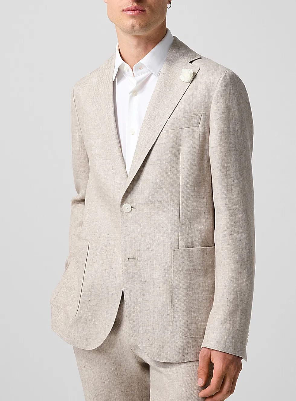 Fitted linen-blend blazer with flower pin