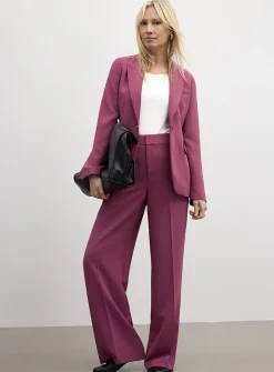 Fitted textured crepe blazer