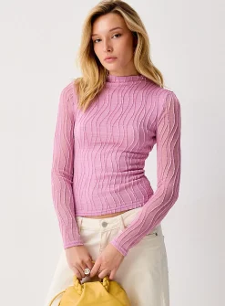 Fitted textured-wave mock-neck T-shirt