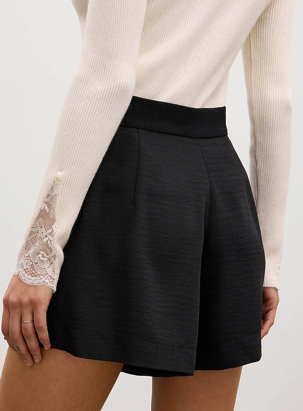 Flap pocket piqué skort