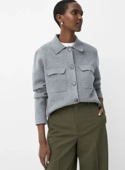 Flap-pocket polo-collar cardigan