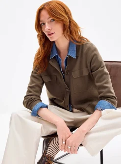 Flap-pocket polo-collar cardigan