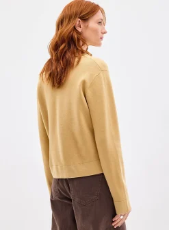 Flap-pocket polo-collar cardigan