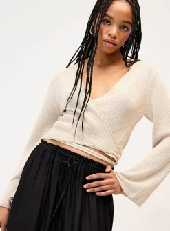 Flared sleeves knit bolero