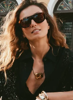 Flat metallic medallion rope necklace
