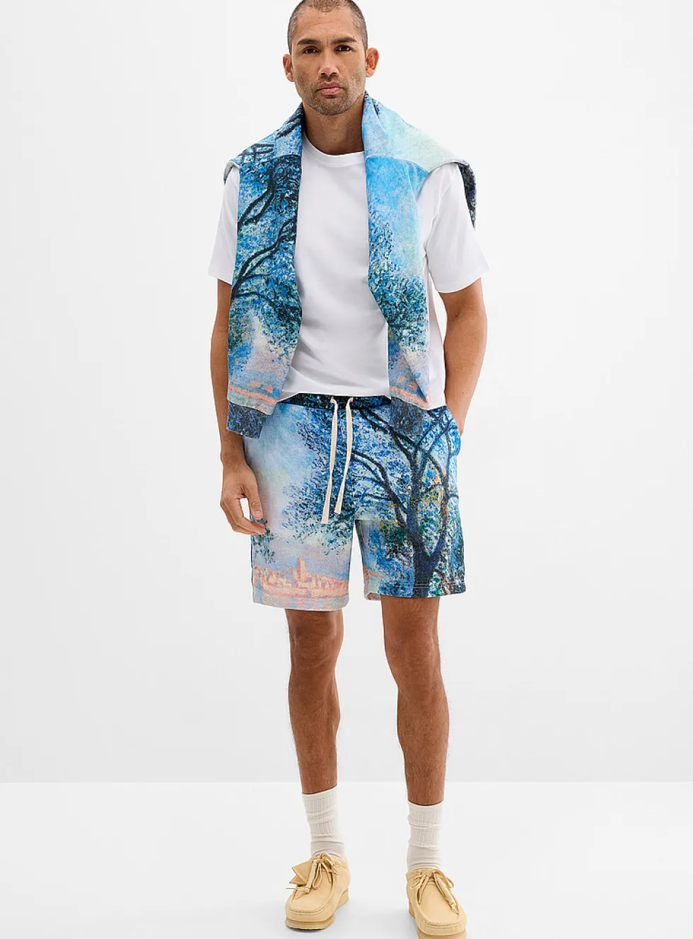 Fleece-lined impressionist Bermudas