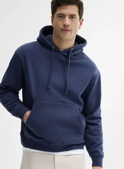 Fleece-lined raglan hoodie