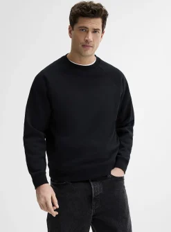 Fleece-underside raglan sweatshirt