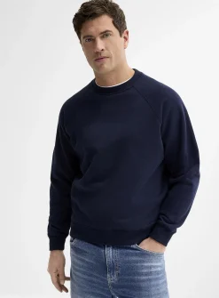 Fleece-underside raglan sweatshirt