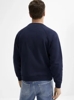 Fleece-underside raglan sweatshirt