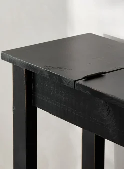 Flip top accent table