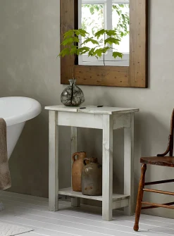 Flip top accent table