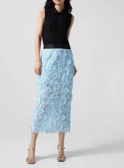 Floral appliqué pencil skirt