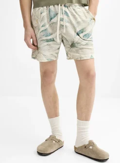 Floral chenille knit short