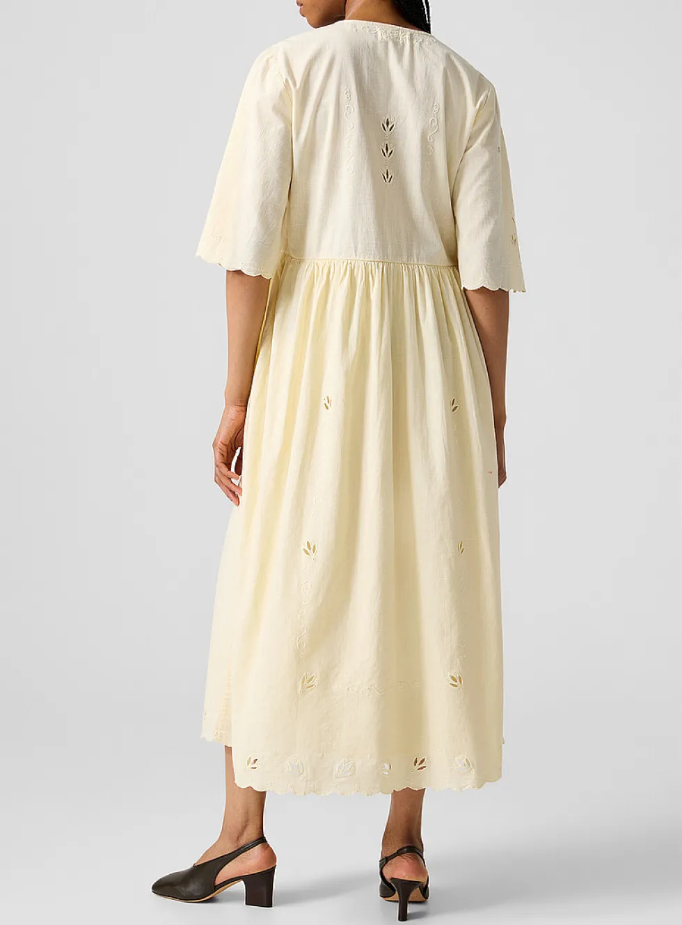 Floral cotton and linen V-neck dress