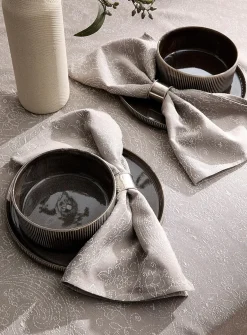 Floral paisley jacquard tablecloth