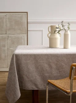 Floral paisley jacquard tablecloth