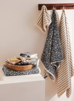 Floral tapestry organic cotton reversible towels