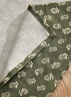 Floral tapestry touch of linen napkins