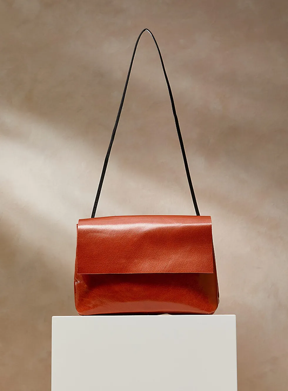 Florence leather handbag