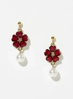 Flower and pearl earrings