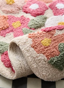 Flowering field bath mat