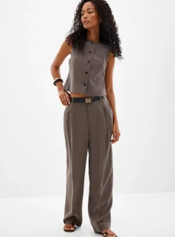 Flowy crew-neck vest