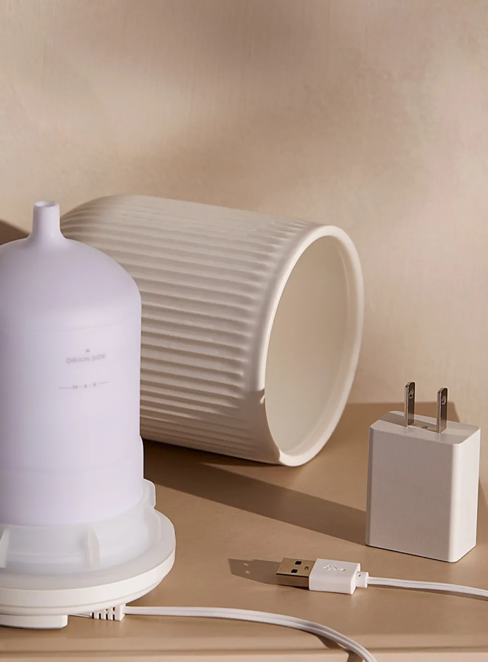 Fluted essential oil diffuser