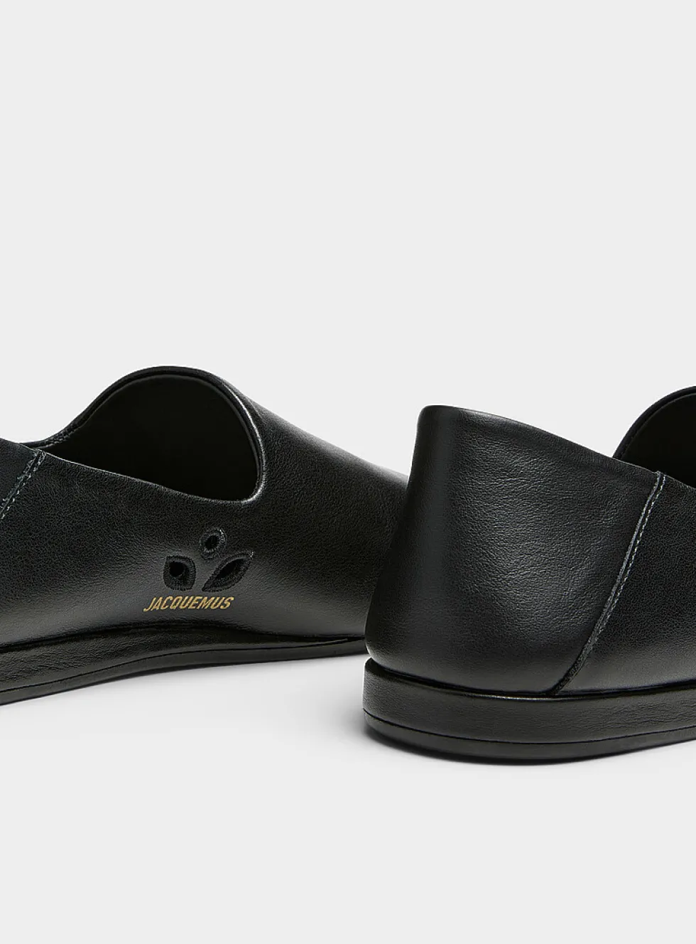 Foldable black leather flats