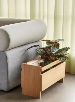 Forma natural wood planter