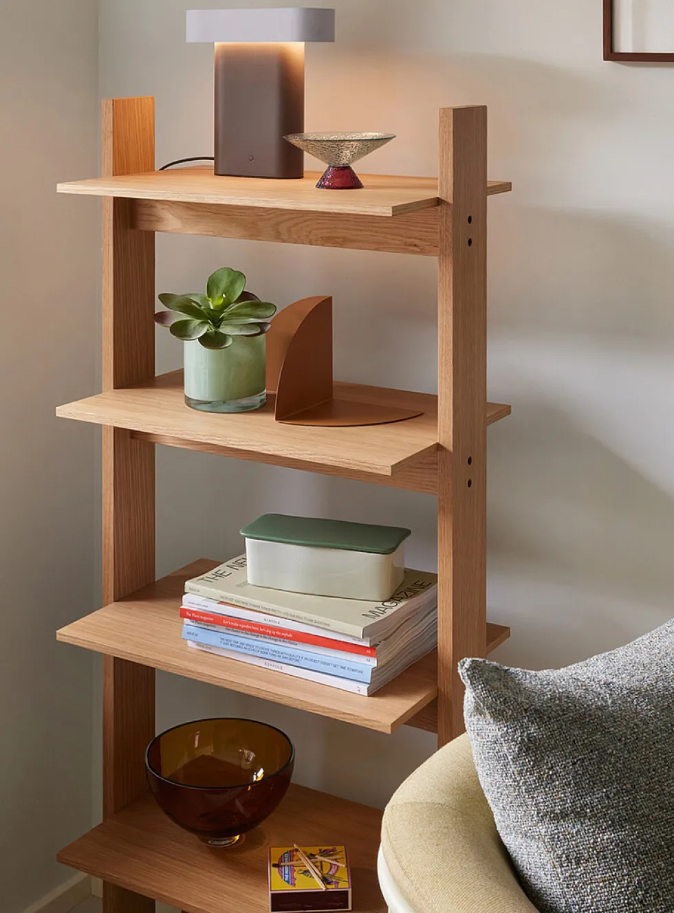 Forma shelf