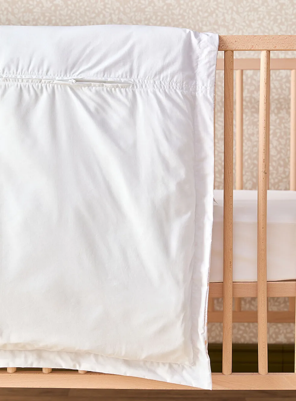 Four-piece baby bed set