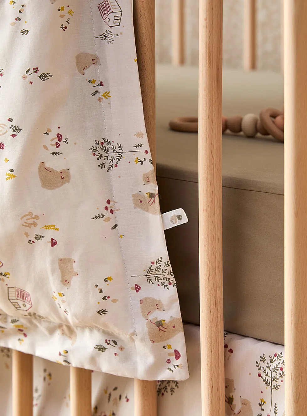 Four-piece baby bed set