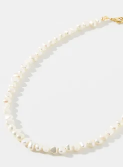 Freshwater pearl necklace