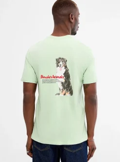 Friendly dog T-shirt