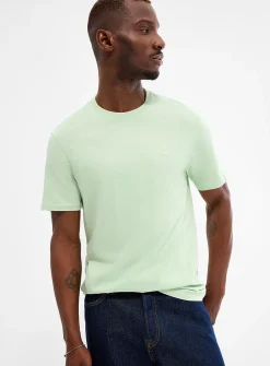 Friendly dog T-shirt