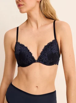 Front closure lace plunge bra
