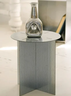 G01 round steel side table