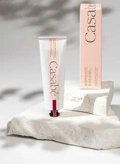Gel-to-oil facial cleanser